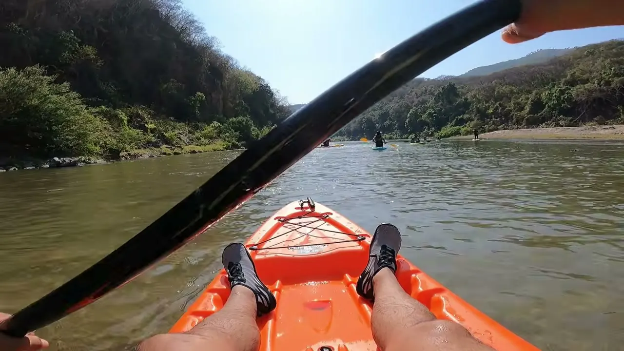 Arrancando en kayak por el río Papagayo